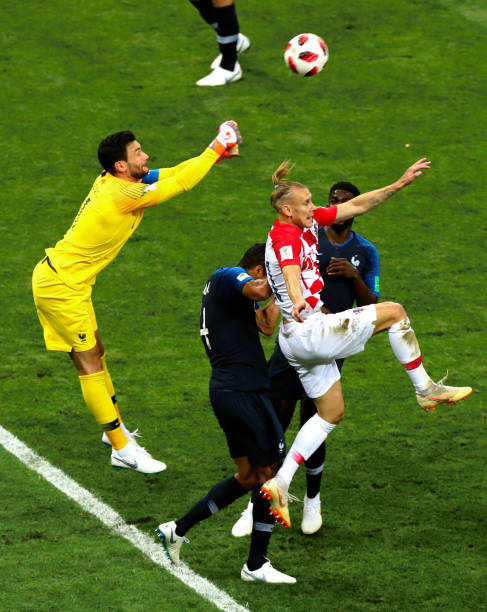 中场抢断成 中场抢断成